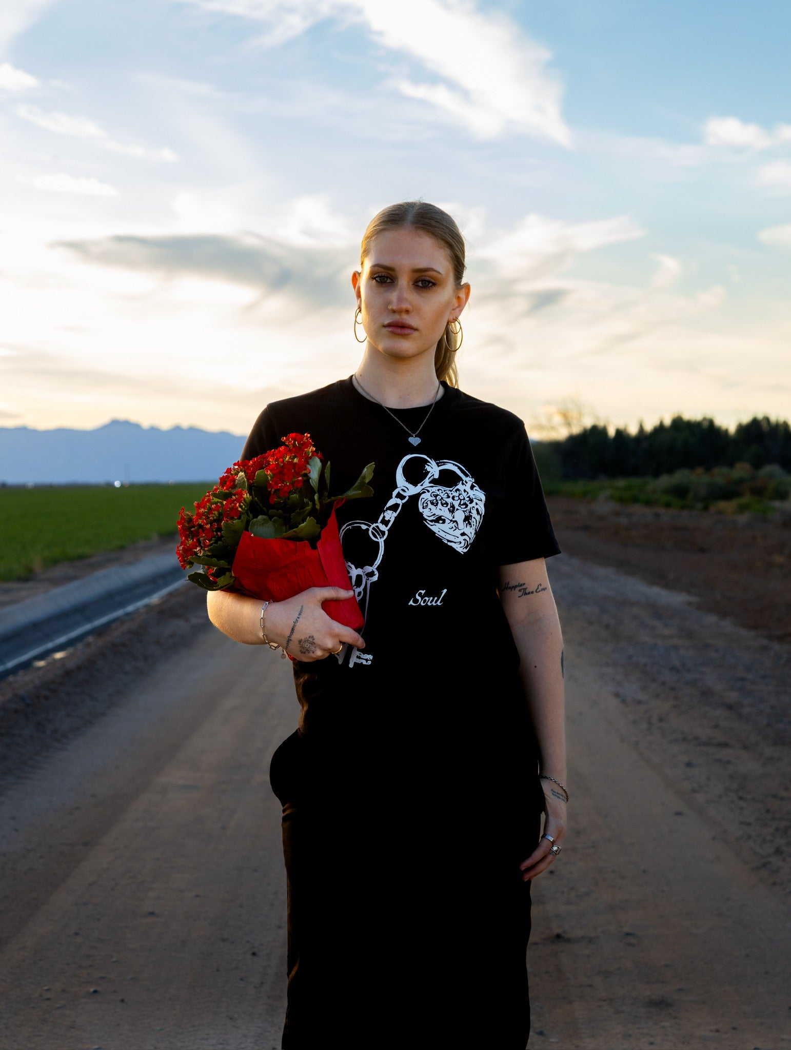 Heart Locket Tailored Tee - HeartnsoulJJ 