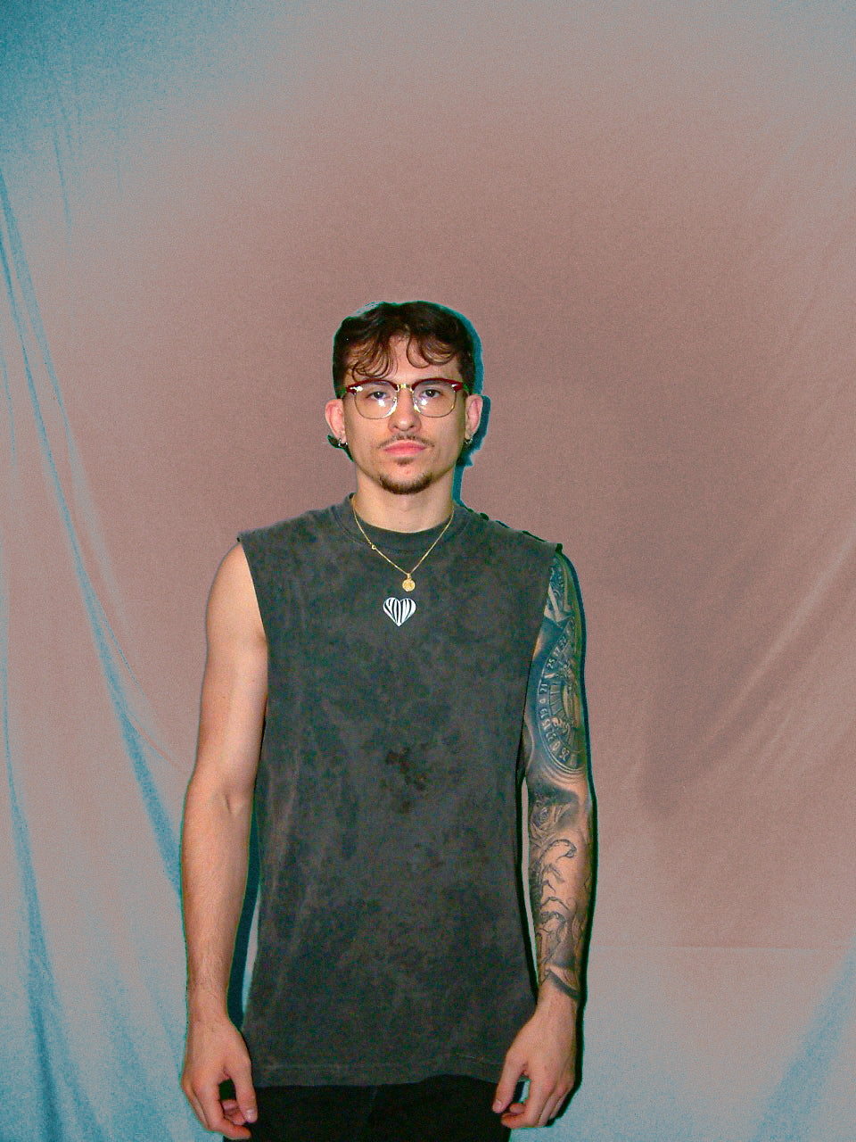 Basic logo Bleached Heavyweight Cut-Off - HeartnsoulJJ 