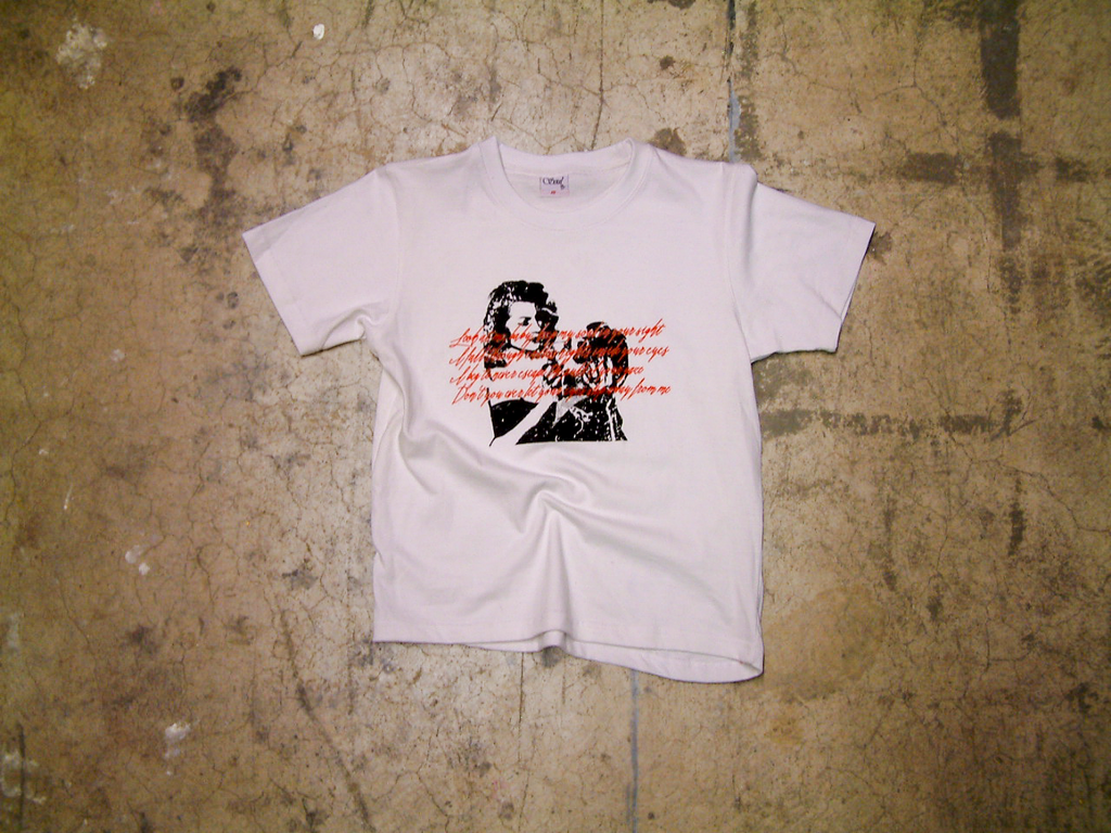 Eye Contact Tailored Tee - HeartnsoulJJ 